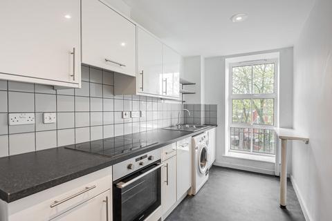 2 bedroom flat to rent, 146 Clapham Park Road, London SW4