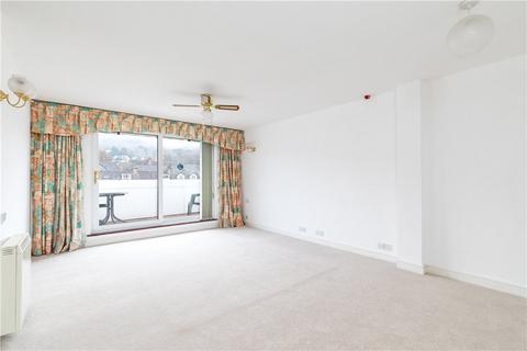 2 bedroom apartment for sale, Skipton Road, Ilkley, West Yorkshire, LS29