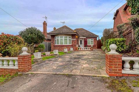 3 bedroom bungalow for sale, Holland on Sea CO15