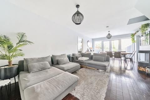 16 Abbotsfield Close, Southampton, SO16 5SP