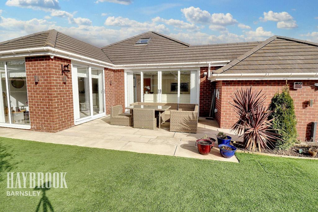 Merlin Close, Birdwell 4 bed detached bungalow for sale £400,000