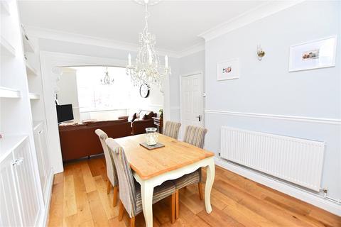 58 Oaklands Road, Bexleyheath, DA6 7AJ
