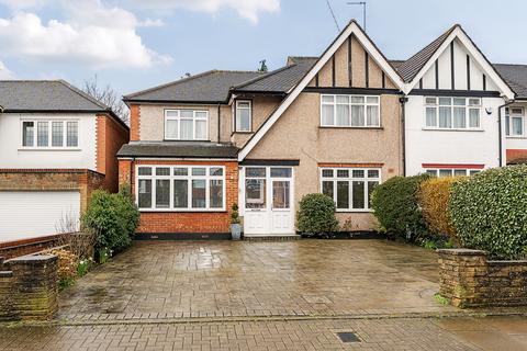 5 bedroom semi-detached house for sale - Woodlands, North Harrow, Middlesex, HA2