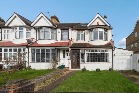 4 bedroom end of terrace house for sale, Avenue Road, Beckenham