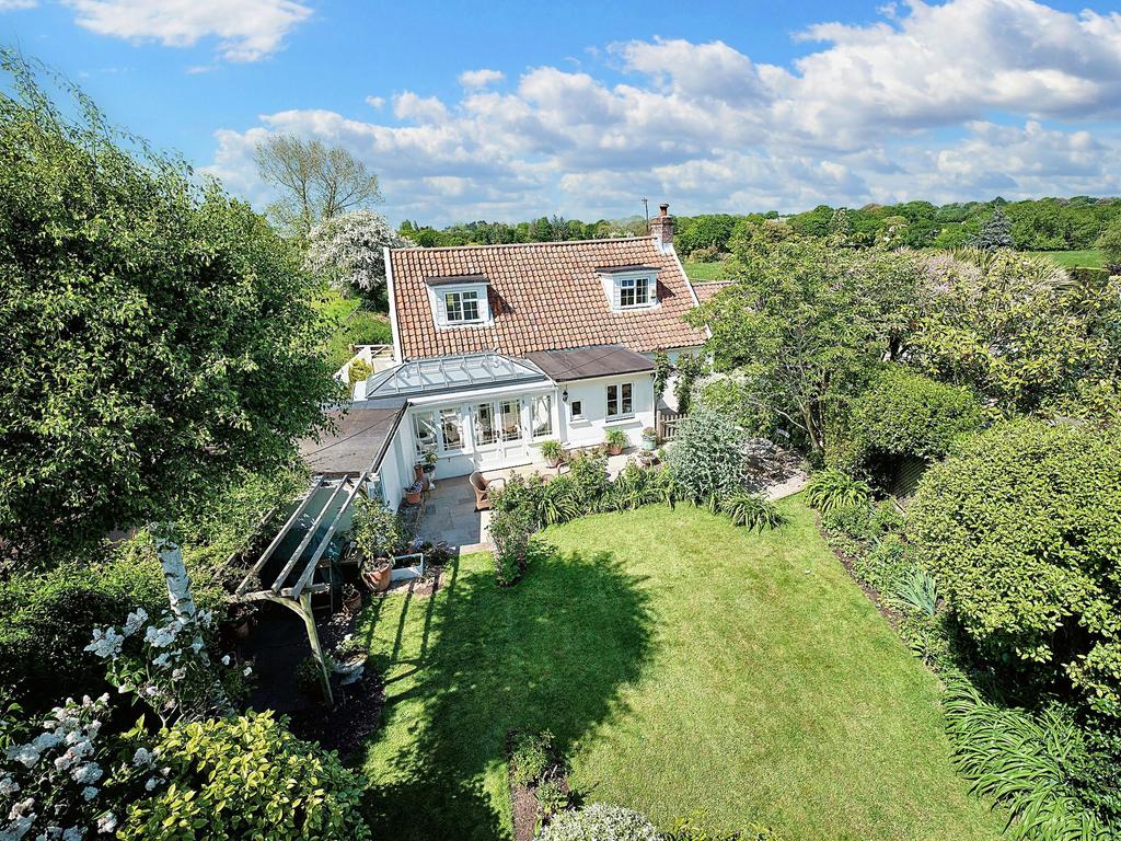 St. Martin, Jersey JE3 2 bed cottage for sale £985,000