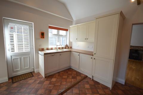 3 bedroom chalet to rent, Level Mare Lane, Eastergate, Chichester, PO20