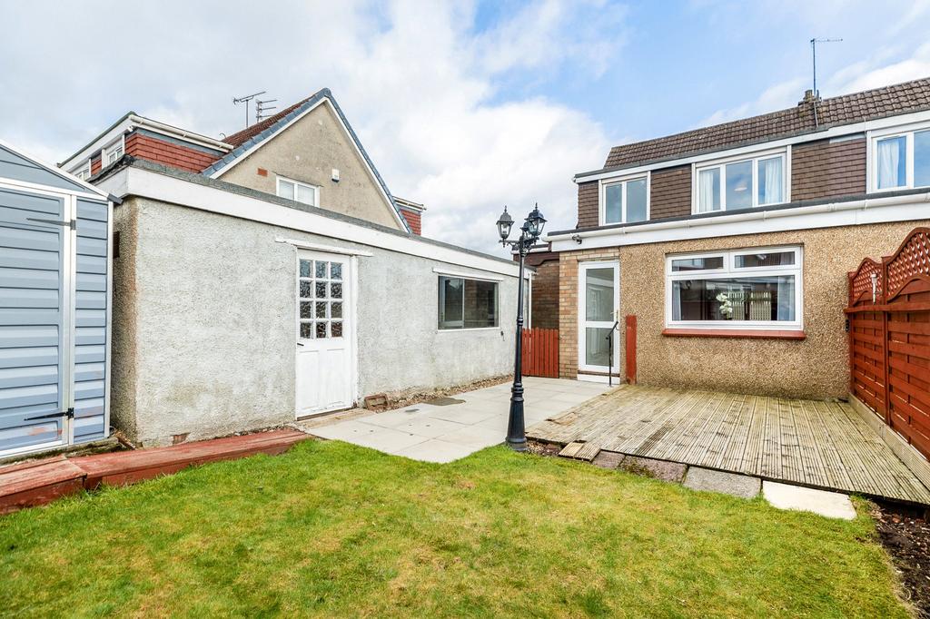 Meadowburn, 3 bed semidetached house £235,000