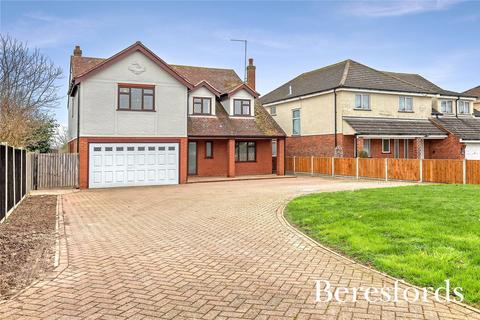 4 bedroom detached house for sale, Nipsells Chase, Mayland, CM3