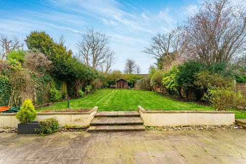 236 Foresters Drive, Wallington, SM6 9LE