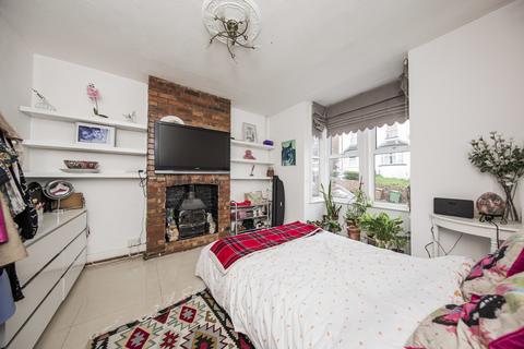 2 bedroom semi-detached house for sale - Cambrian Road, Tunbridge Wells