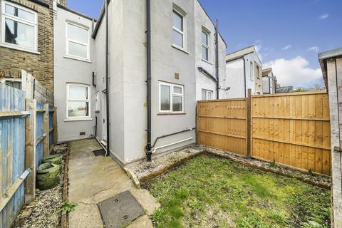 41 Rutland Walk, London, SE6 4LG