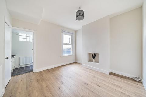 41 Rutland Walk, London, SE6 4LG