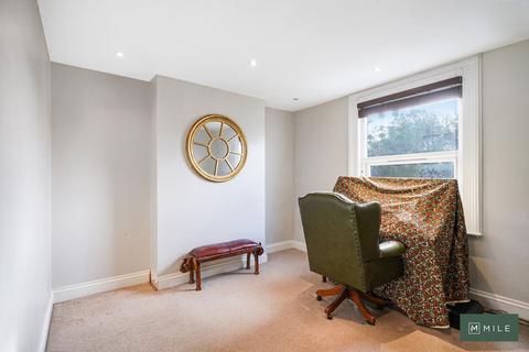 169b Bathurst Gardens, London, NW10 5JJ