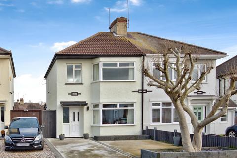 3 bedroom semi-detached house for sale, Thornford Gardens, Southend-on-sea, SS2
