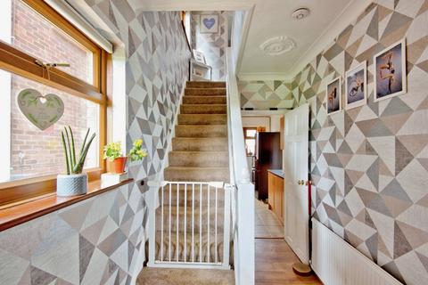 31 Chaingate Avenue, Southend-on-sea, SS2 4SW