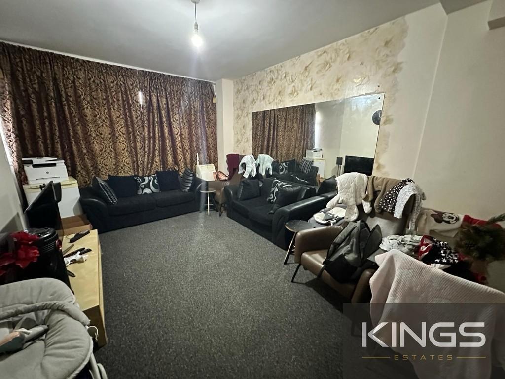 Lounge 1 0