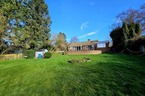 3 bedroom detached bungalow for sale, Banbury Road, Brackley