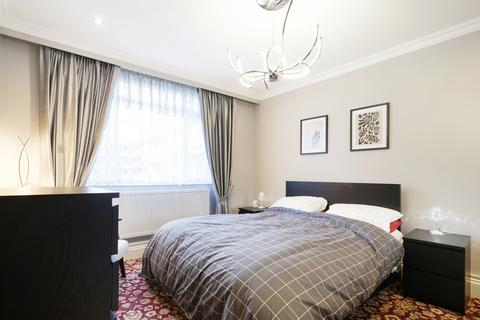 2 bedroom flat to rent, Eamont Court, Mackennal Street, St John's Wood, London
