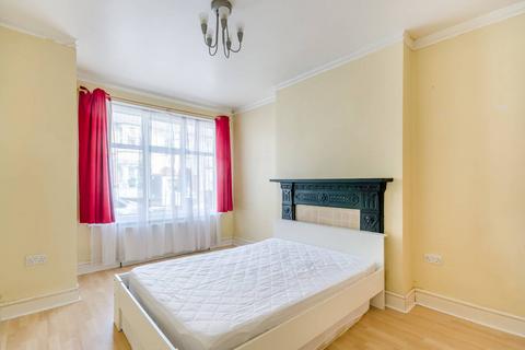 4 bedroom house to rent - Longmead Road, Tooting, London, SW17