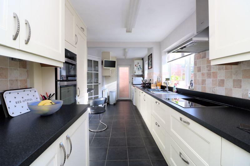 Ravensdale Close, Walsall 4 bed detached house for sale £420,000