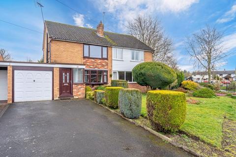 3 bedroom semi-detached house to rent - Brewood Road, Coven