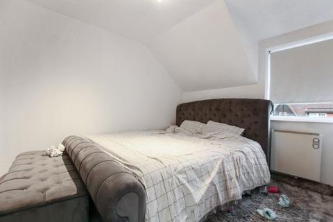 2 bedroom apartment to rent - Grange Crescent, Dartford