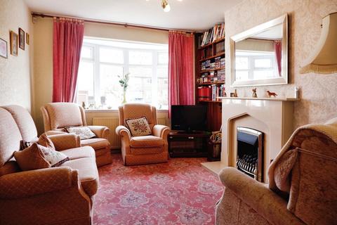 35 Forest Close, Sutton Coldfield, B74 2JY