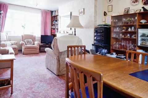 35 Forest Close, Sutton Coldfield, B74 2JY