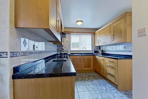 75 Mildenhall, Tamworth, B79 8RY