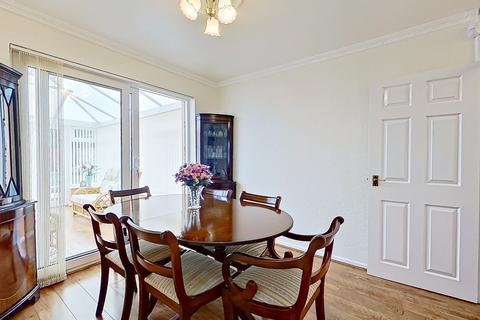 75 Mildenhall, Tamworth, B79 8RY