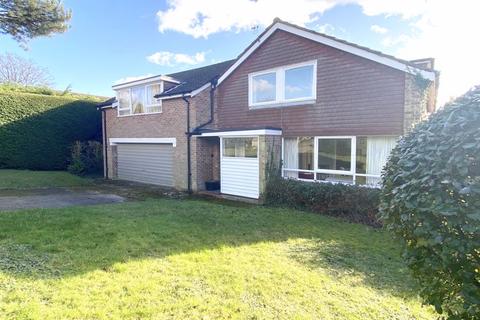 19 Long Close, Farnham Common, Slough, SL2 3EJ