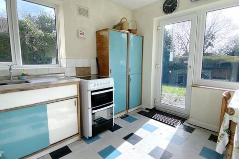 19 Long Close, Farnham Common, Slough, SL2 3EJ