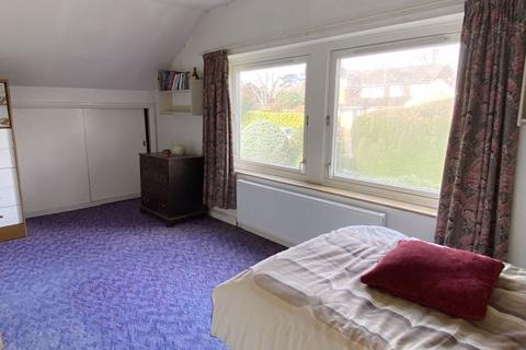 19 Long Close, Farnham Common, Slough, SL2 3EJ