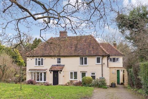 4 bedroom character property for sale, Common Road, Kensworth
