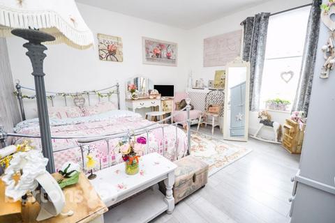 34 Carr Road, Deepcar, Sheffield, S36 2NR