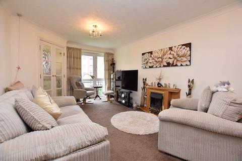 1 bedroom retirement property for sale, Mount Wise, Newquay TR7