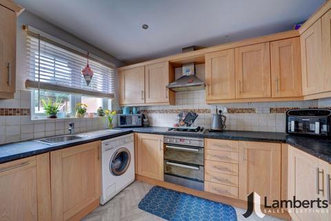 8 Brockhill Lane, Redditch, B97 6QX