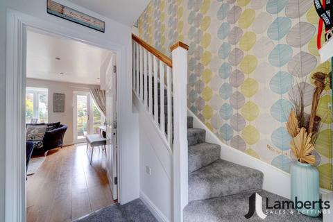 8 Brockhill Lane, Redditch, B97 6QX