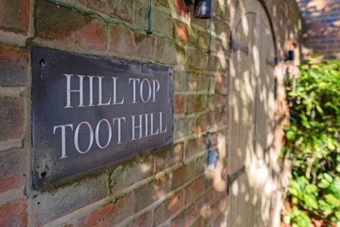 4 bedroom detached house for sale, Hill Top, Toothill Road, Toothill, Hampshire, SO51