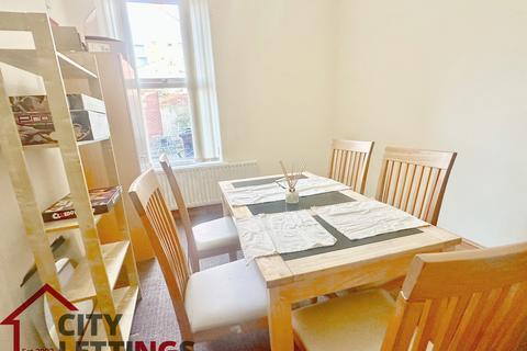 5 bedroom semi-detached house to rent, Noel Street, Forest Fields