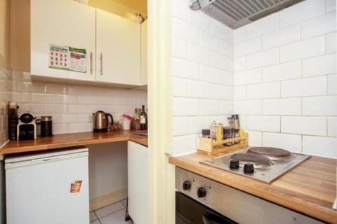 Studio to rent - Parsifal Road, West Hampstead, London