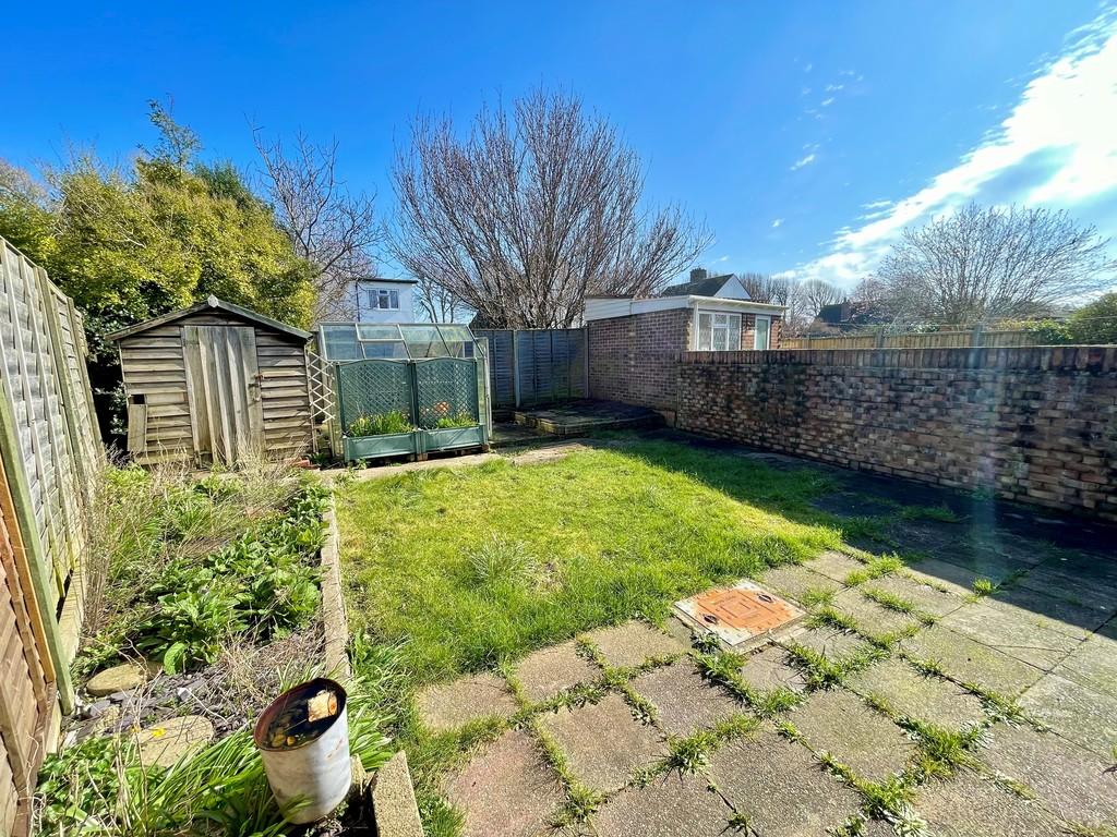 36 Barnsite Gardens Garden