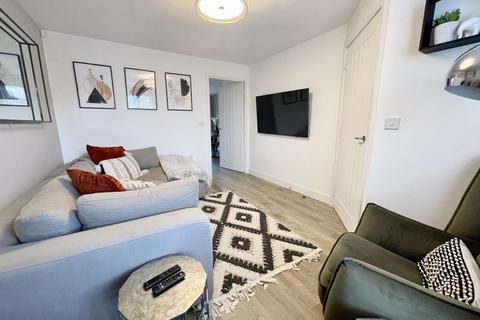 3 bedroom end of terrace house for sale - Saltburn Turn, Dunstable