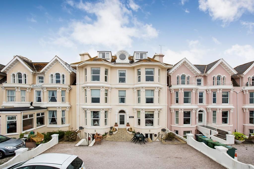 Courtenay Place, Teignmouth 1 bed apartment for sale £180,000