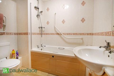 undefined, High Street, Cheshunt