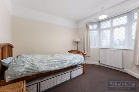 3 Mitchley Hill, South Croydon, CR2 9HE