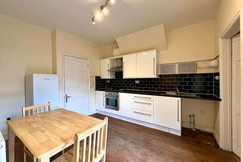 1 bedroom property to rent - St. Barnabas Road, London E17