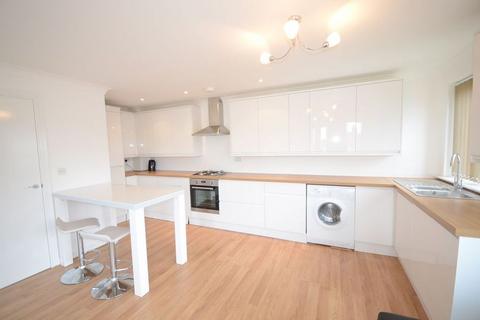 2 bedroom apartment to rent, Wolf Lane