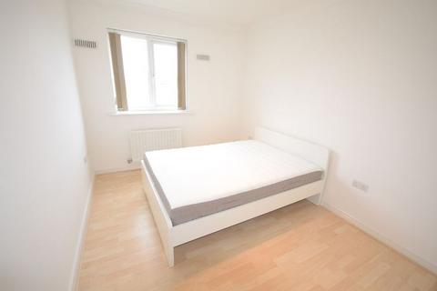 2 bedroom apartment to rent, Wolf Lane