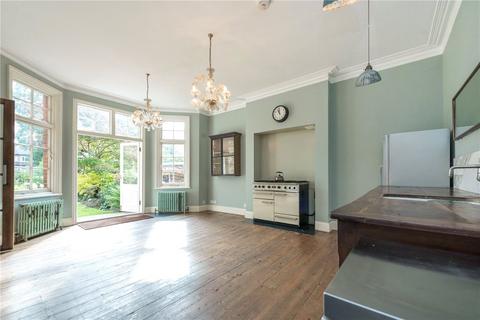 10a Aylestone Avenue, London, NW6 7AA